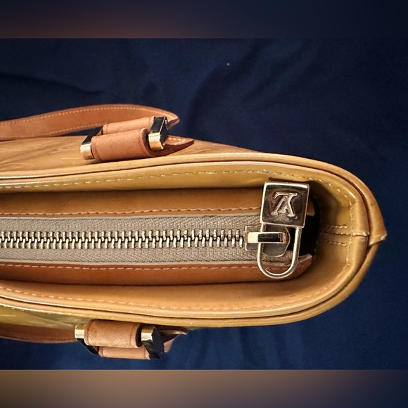 Louis Vuitton Veneer Monogram Bag / EUC / with dust bag and paperwork. - Picture 7 of 13